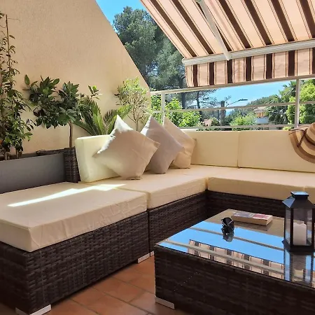 Grand Avec Terrasse Pres De La Saint-Raphael (Var)